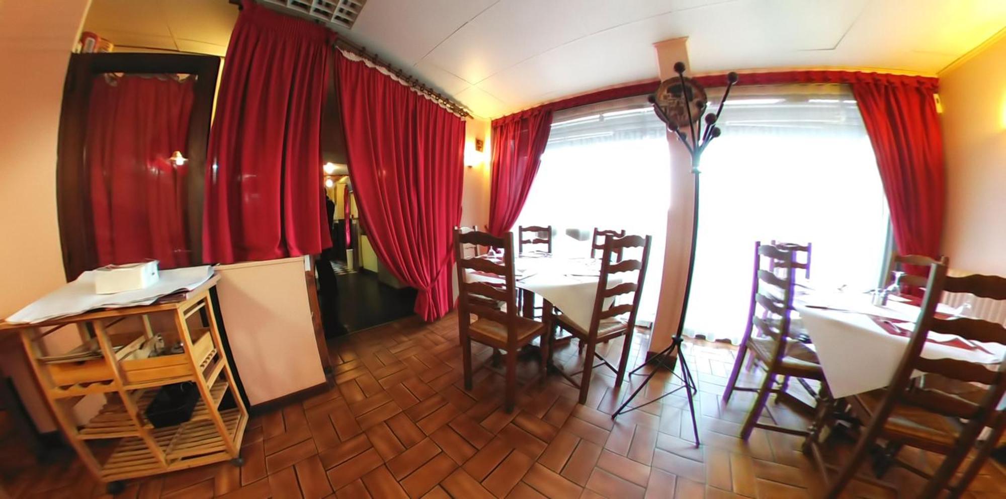 Hotel Au Bon Coin Cloyes-sur-le-Loir エクステリア 写真