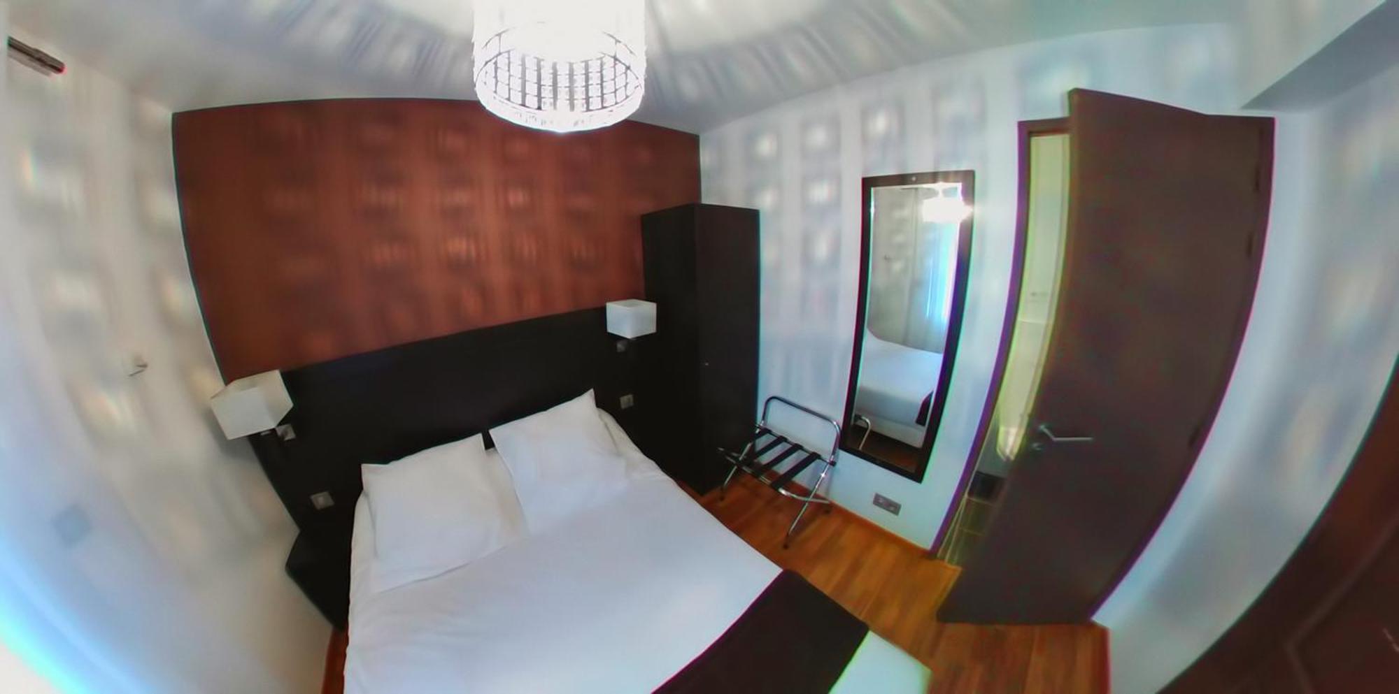 Hotel Au Bon Coin Cloyes-sur-le-Loir エクステリア 写真