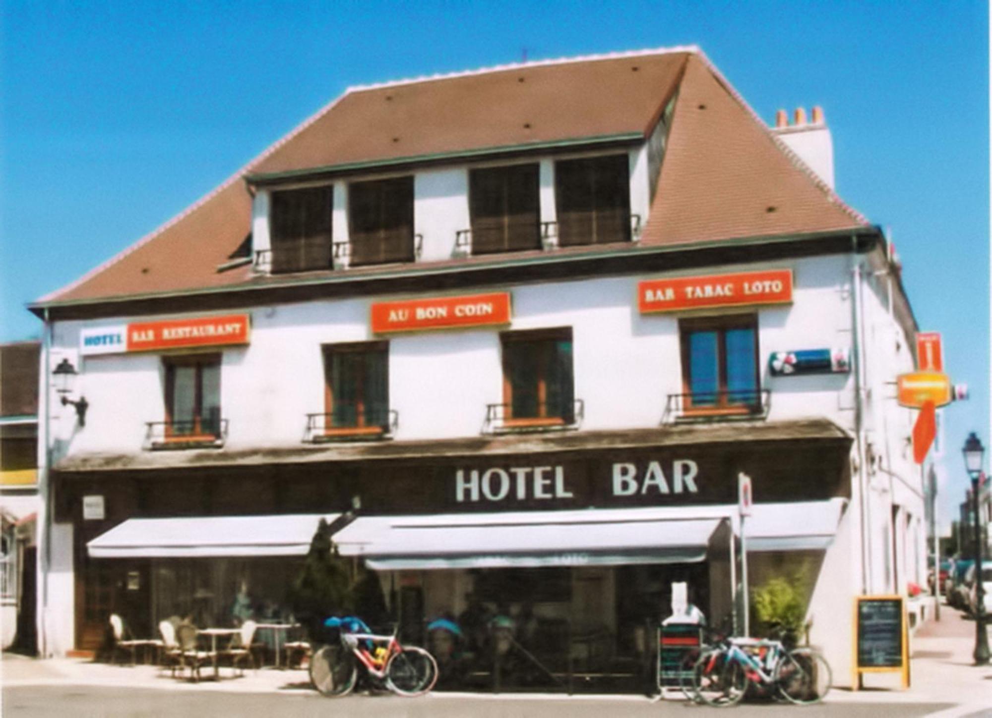 Hotel Au Bon Coin Cloyes-sur-le-Loir エクステリア 写真